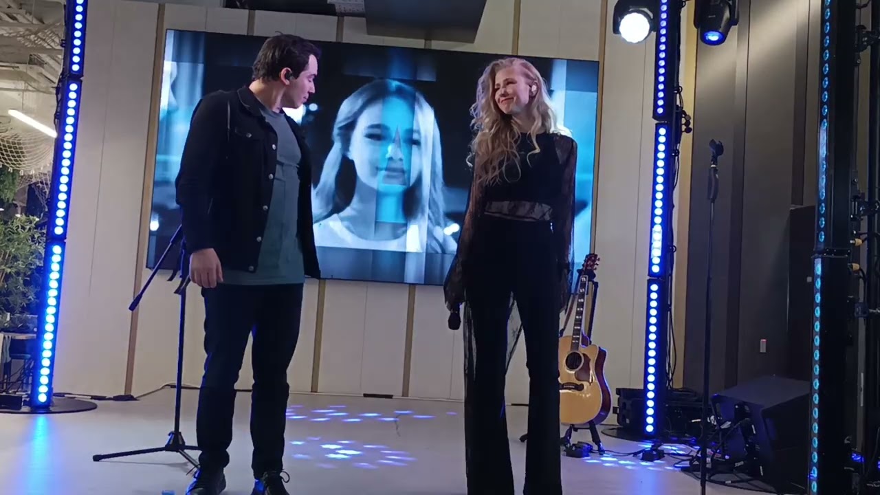 Выступление Родиона Газманова и Василины Краснослободцевой в Митино. 