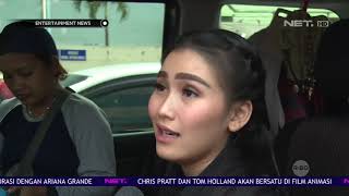 Program yang menyuguhkan berita atau informasi menarik dari dunia e...