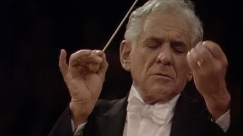 Bernstein conducts Elgar - 