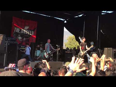 the-unseen---false-hope-live-@-it's-not-dead-fest-2017