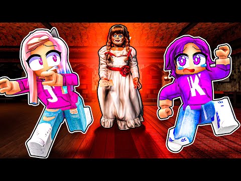 We stayed at Annabelle's Cabin! | Roblox: The Cabin