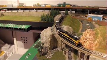 N scale Layout visit, NS coal train on the Crawfish Lake Division Layout, NS 8100 Nickel Plate.