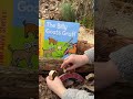 Woodland storytelling 🍃💛 #storytime #outdoorplay #magicofchildhood #forestschool