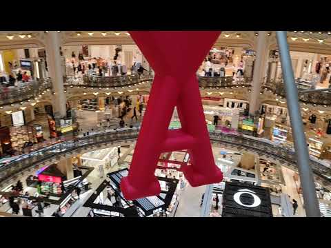 Video: Galeries Lafayette Univermağı