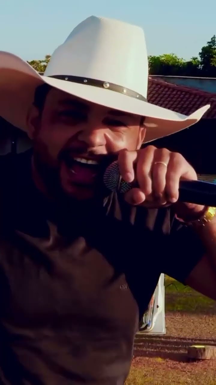 Tô daquele naipe movem estourado pelo Brasil #boanoiteee #leaozinho