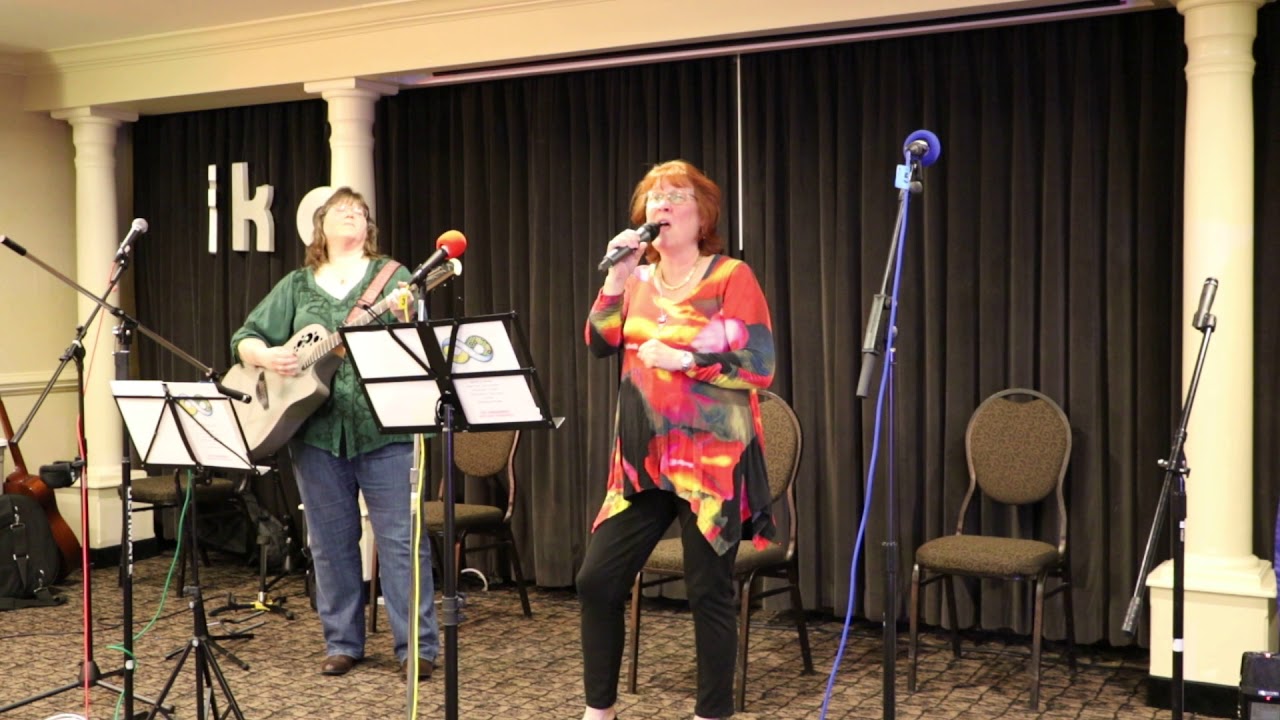Cat Greenberg at Filk Ontario 2018 Something Wicked