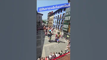 GIGANTES DE TOLOSA COMO BAILAN SAN JUANES 2025 Herasdelasmikel 