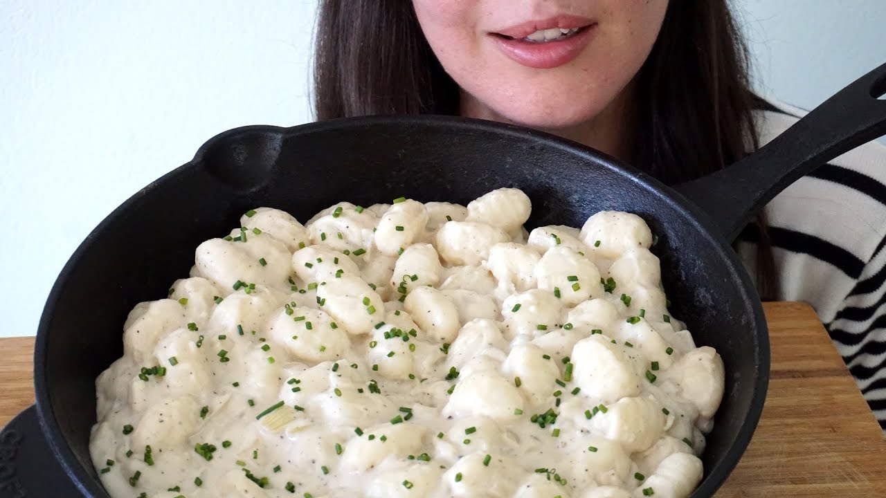 ASMR Eating Sounds: Creamy Gnocchi (No Talking)