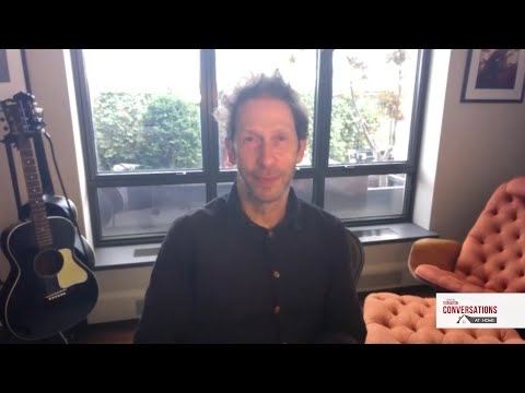 Video: Tim Blake Nelson Nettowaarde: Wiki, Getrouwd, Familie, Bruiloft, Salaris, Broers en zussen