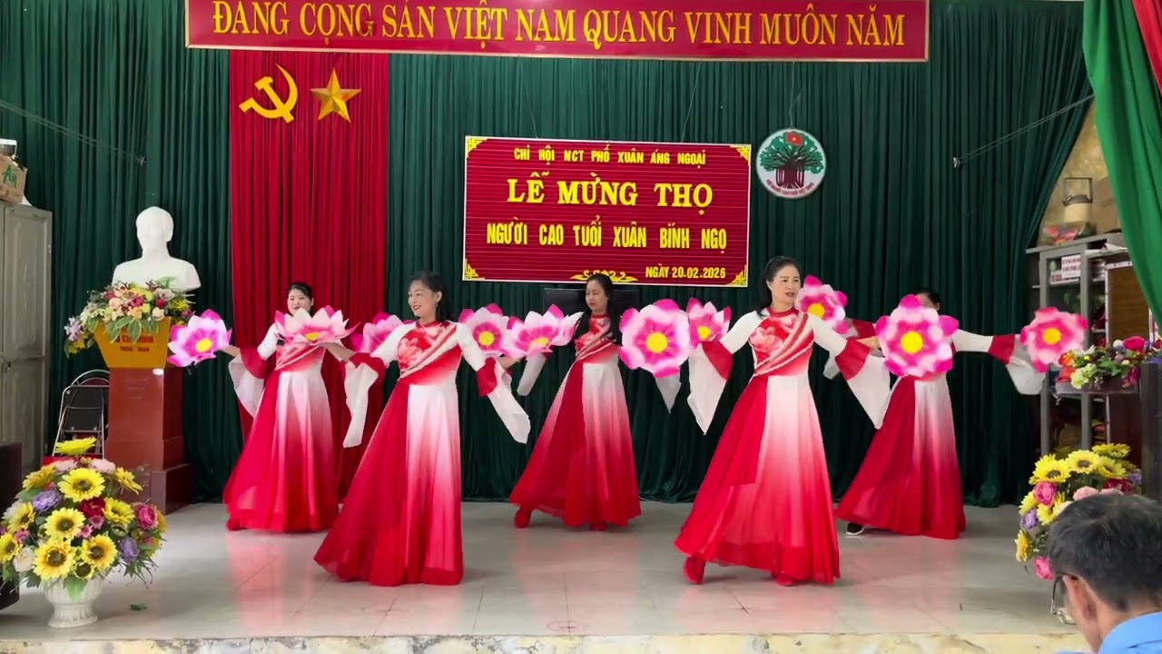 Lễ mừng thọ người cao tuổi Thôn Ngoại phần 2