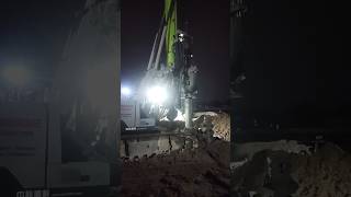#PilingMachine #PileDriver #FoundationWork #ConstructionLife #HeavyMachinery #EngineeringWork