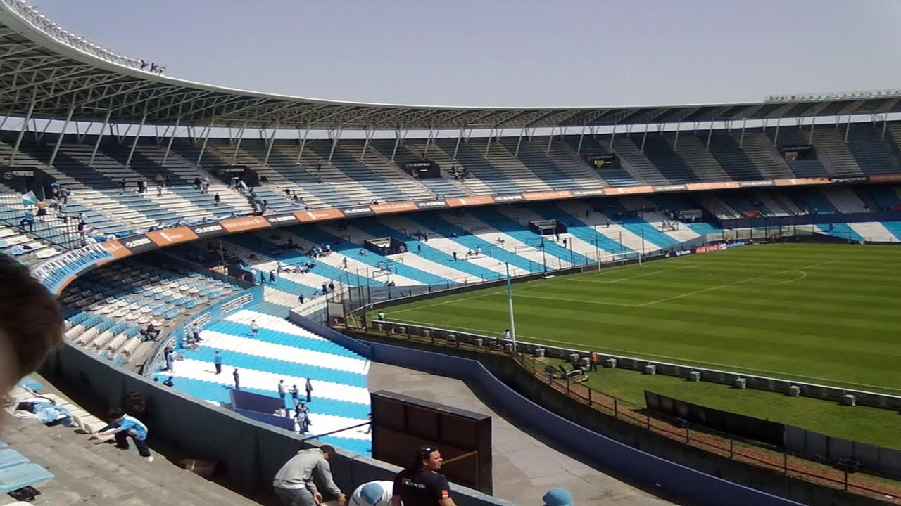 PES 2018 - NOVO ESTÁDIO E NOVOS LEGENDS CONFIRMADOS  