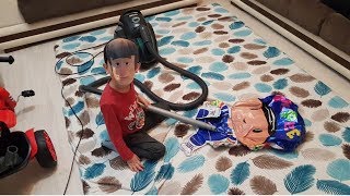 Rafadan Tayfa Kamil Elektrik Süpürgesi İle Patlamış Pepee Uçan Balonu Süpürdü