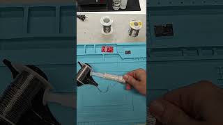 learn to solder in 60 seconds #soldering #soldering_iron #learning
In this video, I show how to solder in 60 seconds—a limited amount of time to try to get all the details.
Amazon Affiliate link related to this video.
Entry-level soldering iron: https://amzn.to/3WibFxN
Kester 44: https://amzn.to/3Wi9z1d
Flux: https://amzn.to/3Qp8kcO learn to solder in 60 seconds #soldering #soldering_iron #learning