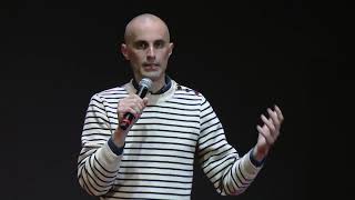 Comment donner un sens à sa vie ? | Maxime Renahy | TEDxUniversitéParisDauphine