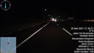 mentahan story wa.( suasana suramadu saat malam hari )