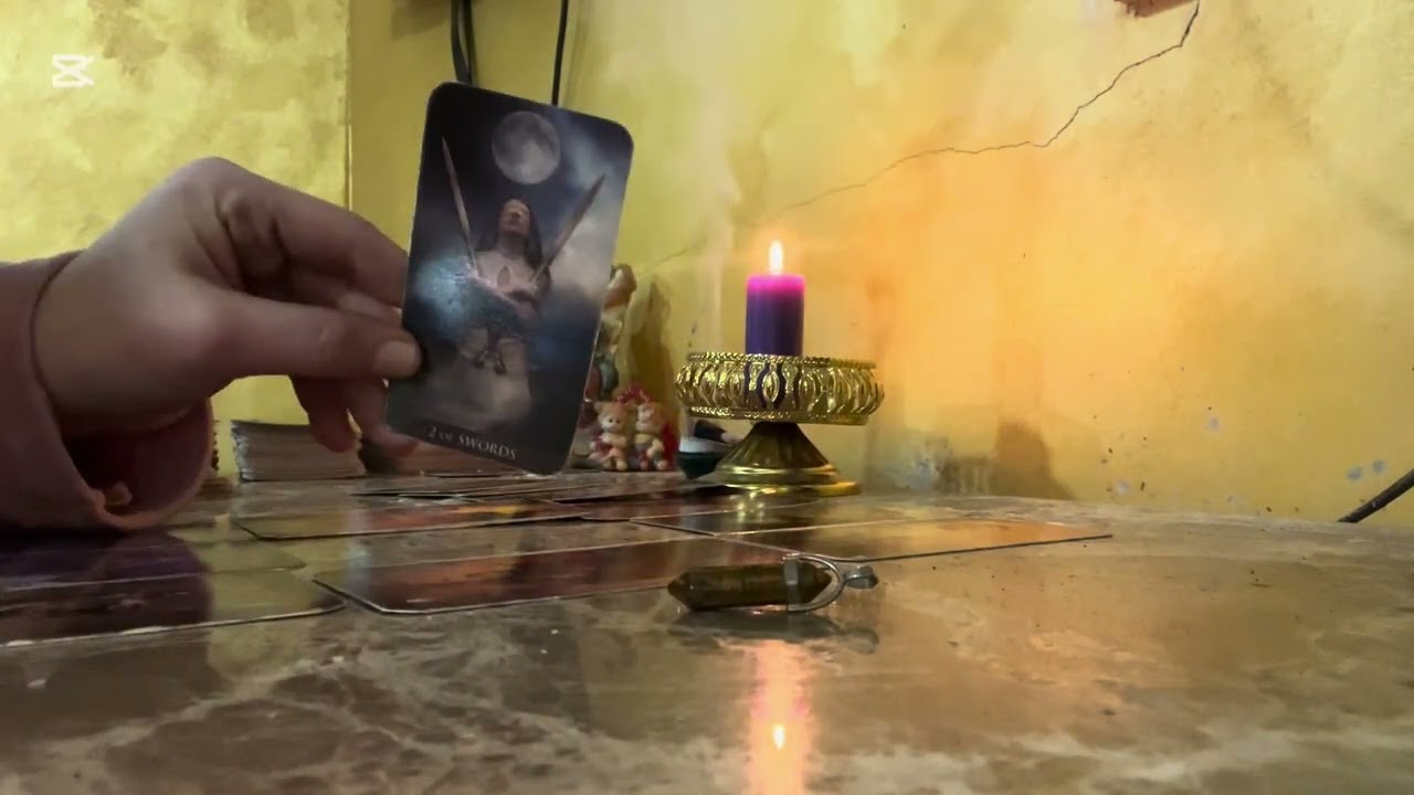 نوايا الشخص الي ف بالك وافكاره تجاهك أي ورسايل مباشره منه اسمع شايفك ازاي 🤨وعاوز يقول اي 🫣🤔