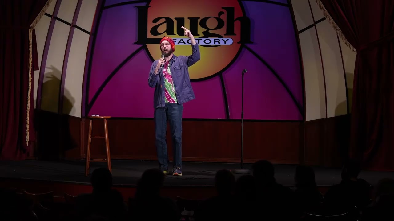 Andrew Neylon at Laugh Factory Chicago 10/30/25