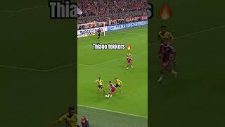 Thiago atliko elastingą triuką Der Klassiker. 🤯