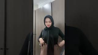Angkat Tangan Bestii