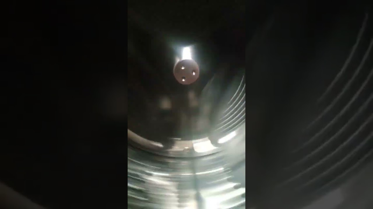 Что будет если в стиральную машину засунуть телефон во время отжима? (Приятного просмотра) 