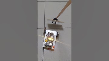 ESP32 controlled two wheeled car with Ultrasonic sensor #arduino #robot #automobile