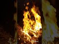 शाम के ठंड में आग तापते हुए 🔥