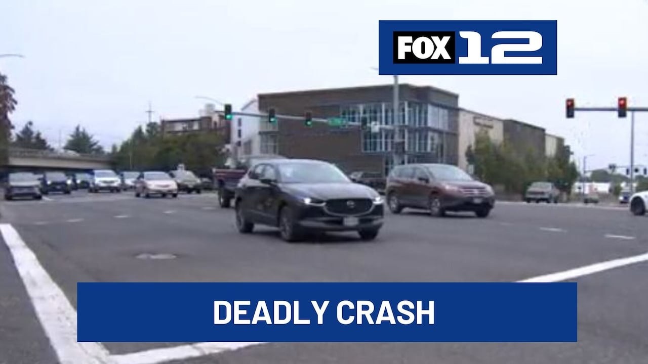 Motorcyclist dies in crash on 99E in SE Portland - YouTube