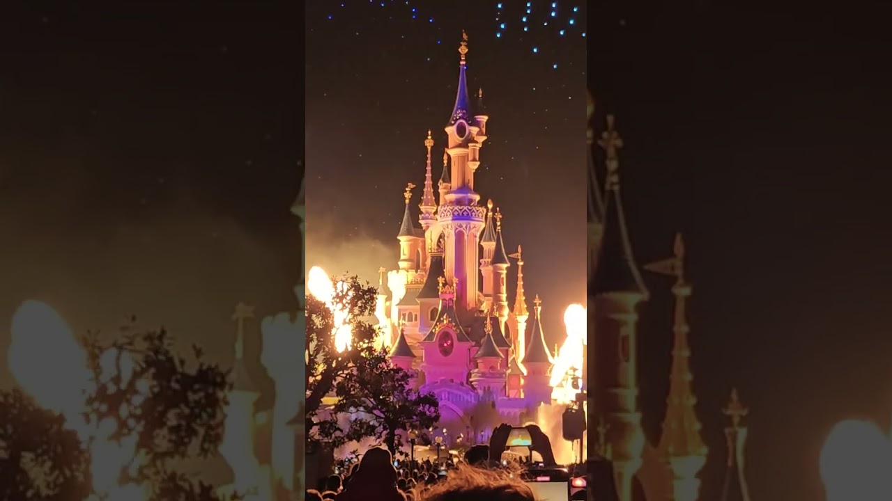 Disney land Paris light show 