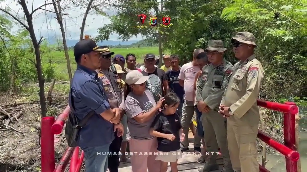 Warga Tuatuka Sampaikan Apresiasi atas Rampungnya Pembangunan Jembatan oleh Brimob Polda NTT