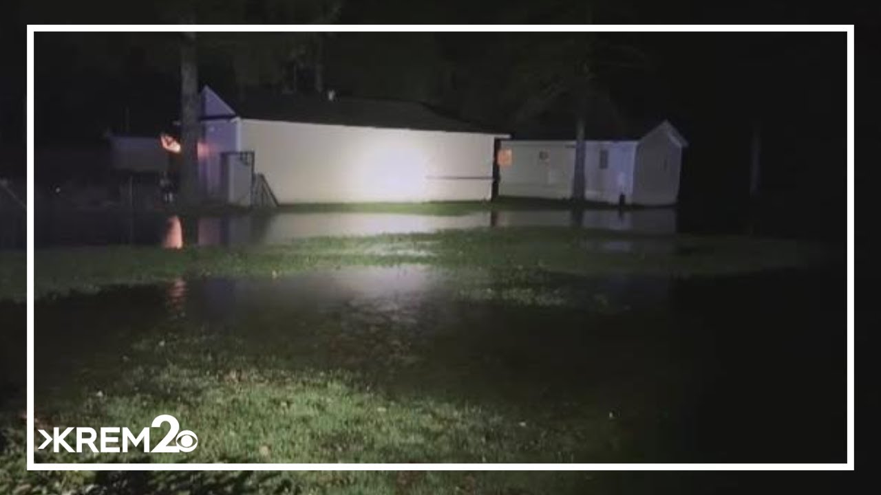Flooding prompts evacuations around western Washington - YouTube