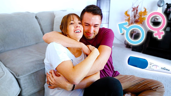 FINDING OUT WE'RE PREGNANT WITH A BABY...