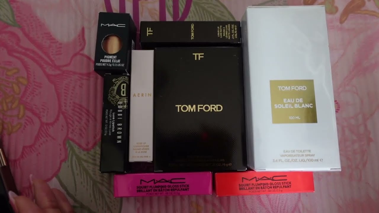 The Cosmetics Company Store BOX1