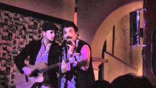 Miguel Inzunza \& Raul Ornelas - El Hombre De Hojalata (En San Cristobal de las Casas) -