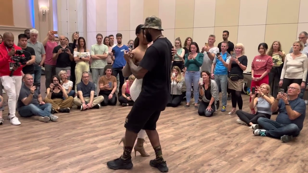 Tony Pirata & Áurea dancing Kizomba @ Euro Sensual 2022 (Düsseldorf)