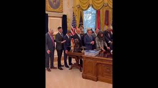 Evangelical Pastors Pray for Trump to Restore America as “One Nation Under God”