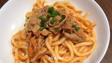 Kimchi Udon Stir Fry with Pork 泡菜肉片炒乌冬面 | Purru Cooks