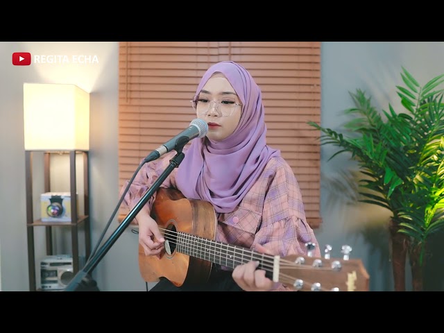 IWAN FALS - IBU (COVER AKUSTIK BY REGITA ECHA) class=