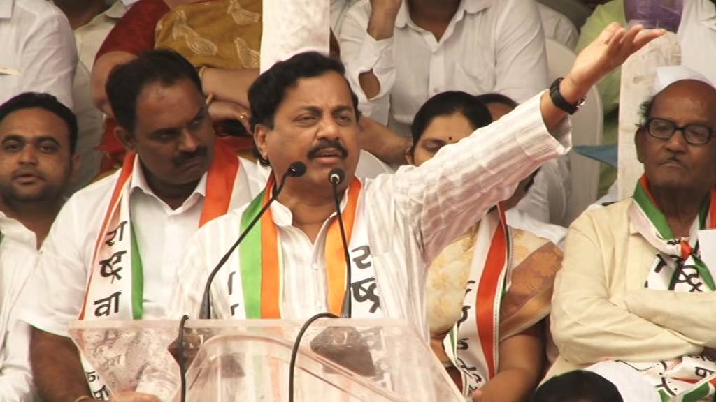 4.10.14 Sunil Tatkare speaks at Pune (Balewadi) rally