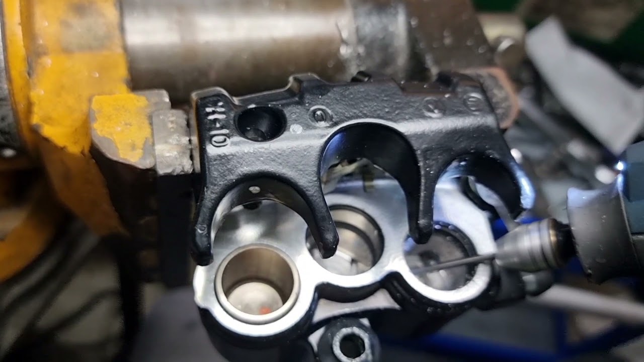 3 Piston caliper hack for ADV and PCX how to for ABS version only!!!