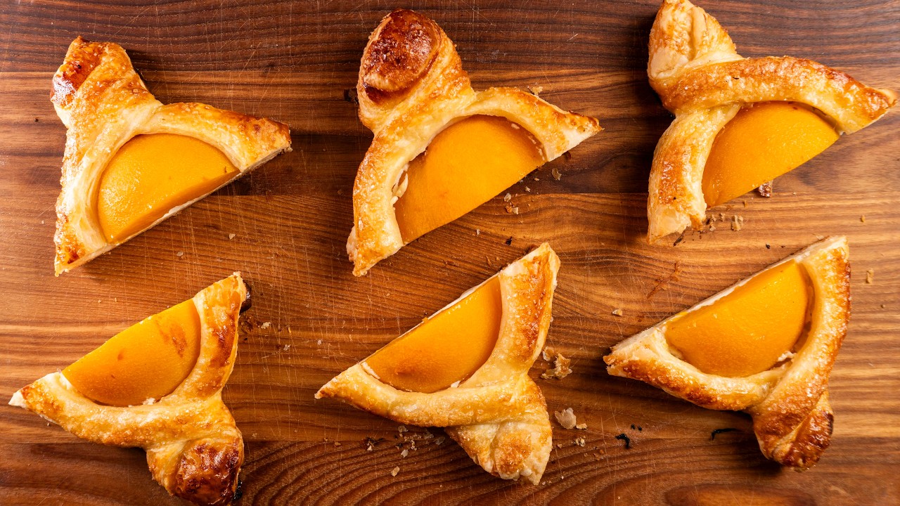 Perfect Morning Baking Peach and Cream Cheese Puffs