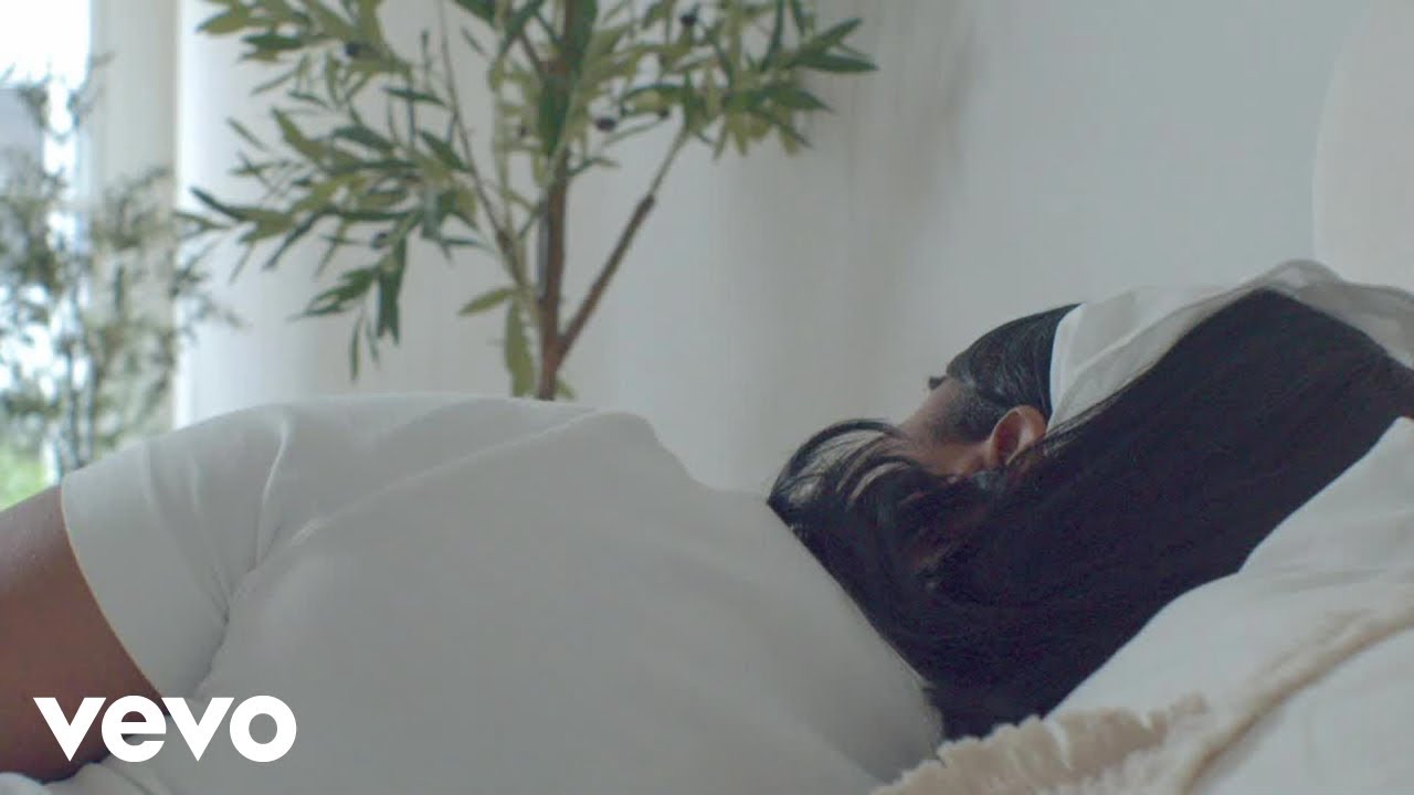 Aiseneya - End Of The Day (Official Music Video)