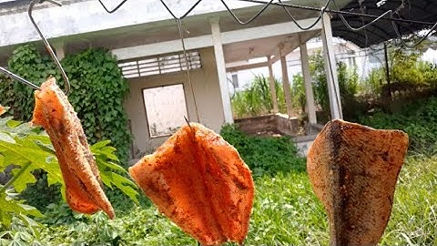 Ở nhà thì ta vào bếp | Nắng quá tự làm khô cá lóc | Gỏi xoài khô cá lóc | Tập 133