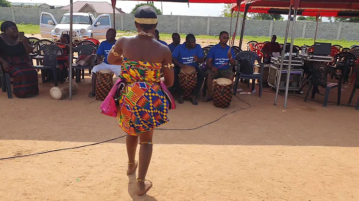 One of the best Kete Dancers in Gh 0204366774