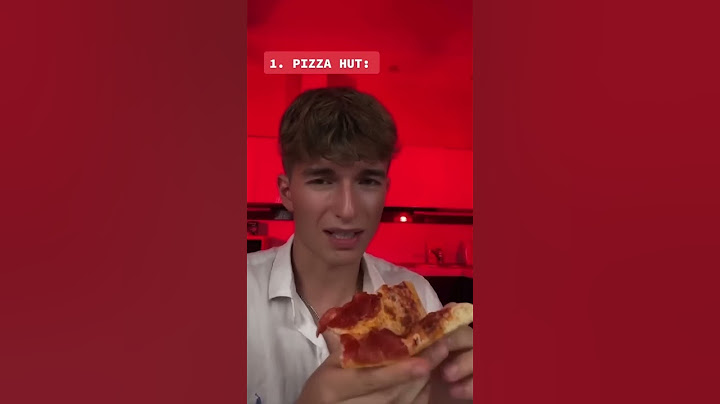 Итальянец пробует пиццу из русской доставки🤯