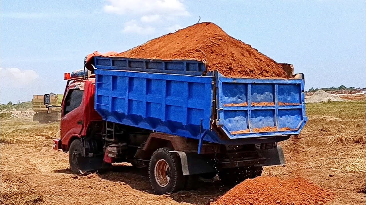 Truk Jomplang, Mobil Truk Pengangkut Timbunan Full Bak Bongkar Muatan Tanah Super