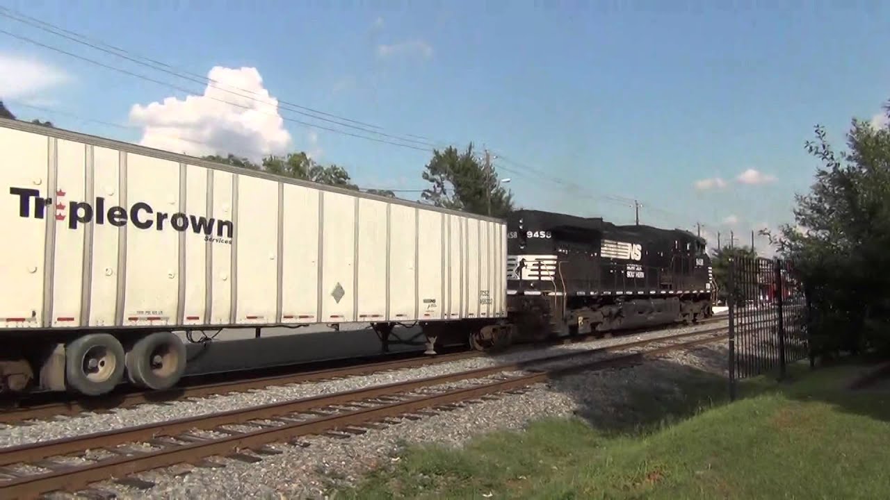 Norfolk Southern Triple Crown Service train, Hapeville, GA, USA on 8-22-2015