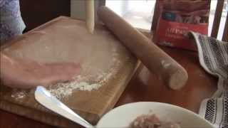 California.Русская кухня для американца-Готовим пелемешки-Мясо со скидкой. California.Русская кухня для американца-Готовим пелемешки-Мясо со скидкой.
