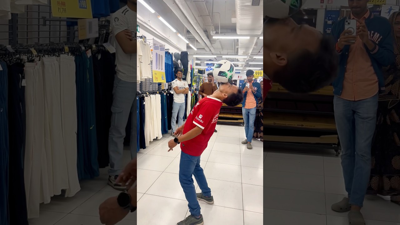 Lips stall😱⚽️❤️ 