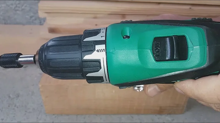 Screwing and drilling with the little Hitachi DS10DAL, 10.8V Screwdriver